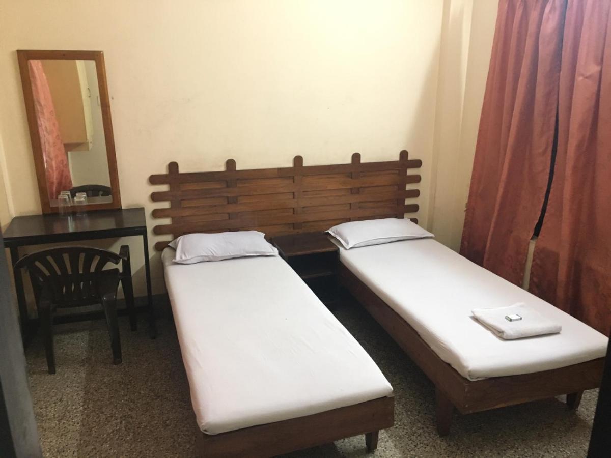 Nellimoottil Guest House Kottayam Quarto foto